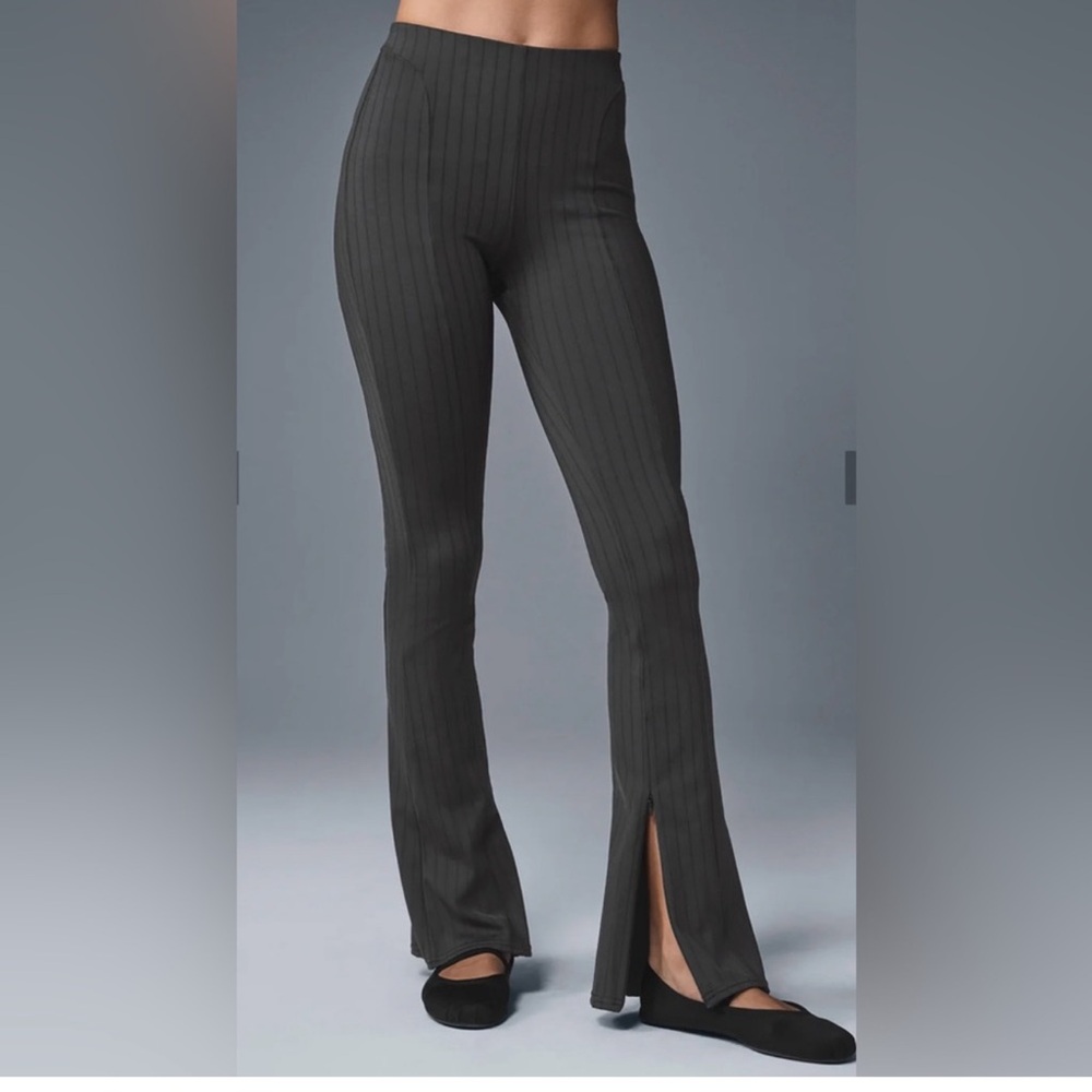 ALO Yoga Charcoal Ribbed Split-Hem Bootcut Pants